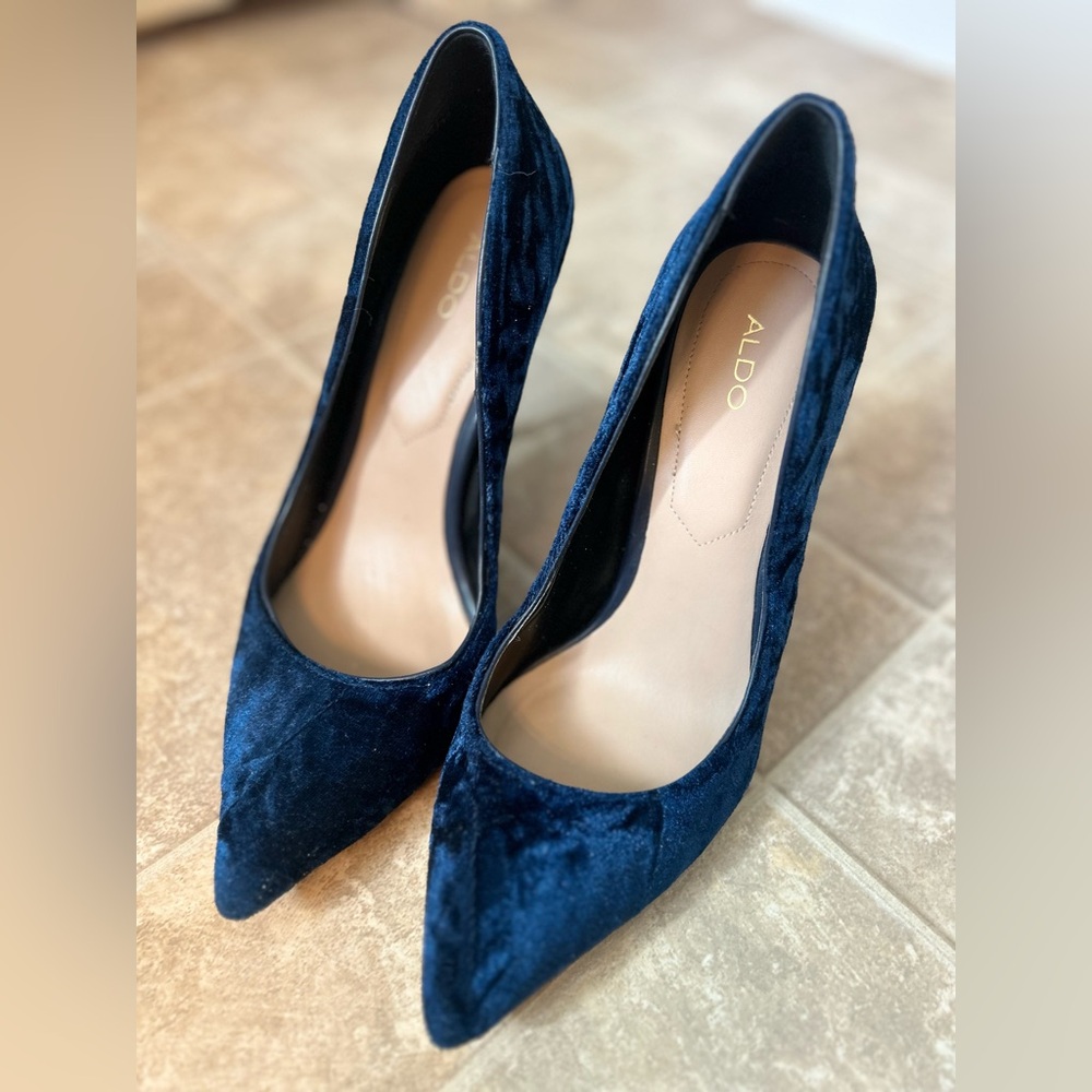 Aldo Navy Velvet Pointed-Toe Pumps